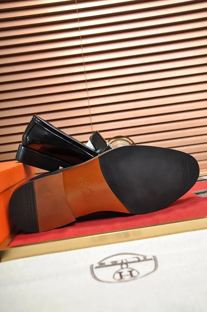 Men's shoes💰460💶[HERMES] (cowhide lining)🍀Italian top luxury🍀He does not pursue novel styles and gorgeous colors, but attracts the favor of successful men with his flawless, elegant and classic style! This very, very comfortable, simple and stable style makes it easy to match any style! The pattern is absolutely 1:1 refined from the original case, and we strive for excellence in materials, imported cowhide + cowhide lining💪💪💪extraordinary texture👍! .Black brown code number: 38 to 45 (45 customized)